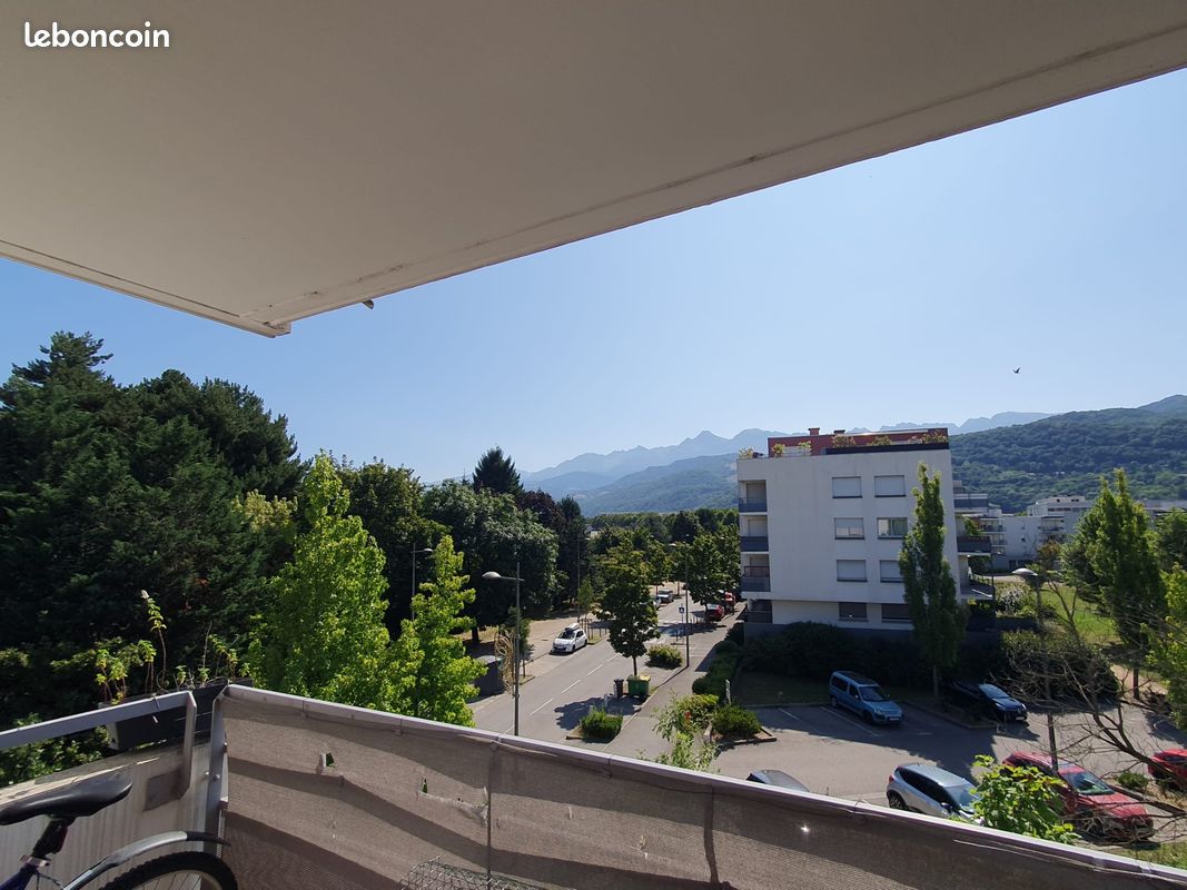 Appartement 2 pièces 42 m² · à Saint-Martin-d'Hères · 42 m² · 930 €/mois
