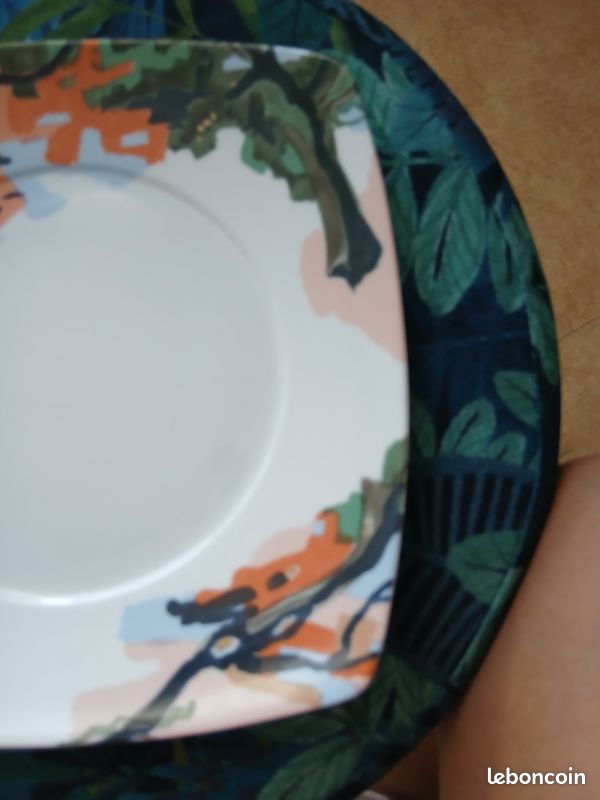Trois assiettes Limoge JL Coquet (image 7)