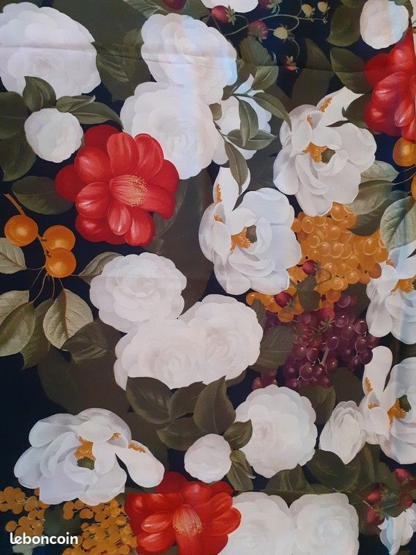 Carré Chanel Raisins et Camélias (image 3)