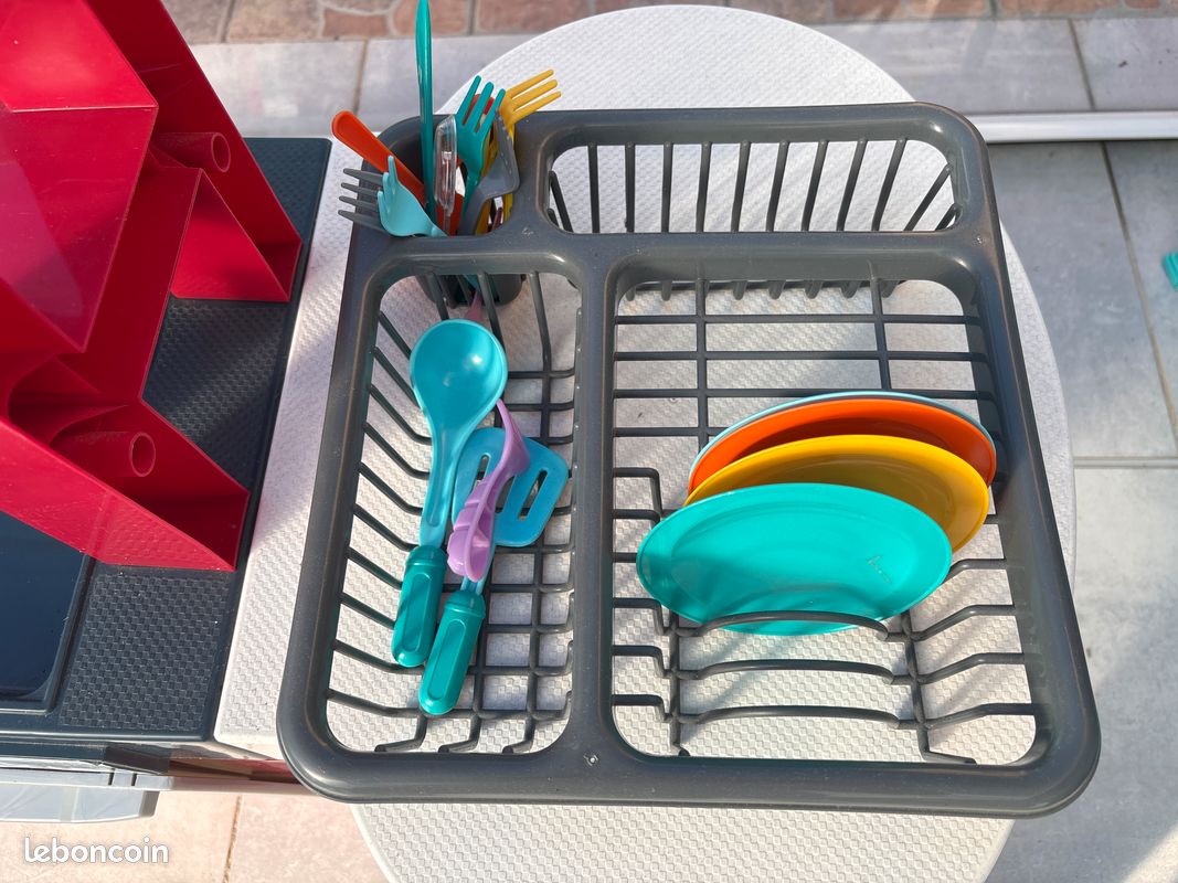 Cuisine table et chaises enfants (image 3)