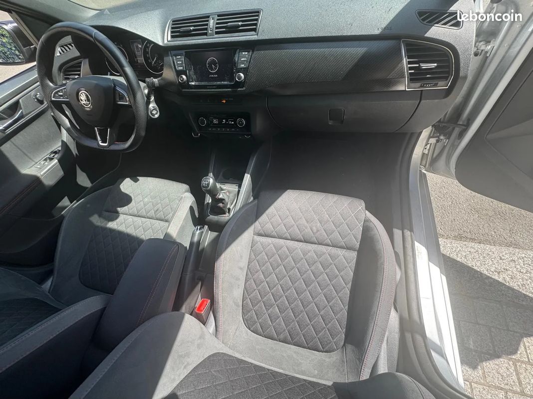 Skoda fabia skoda fabia 95 tsi monte carlo bvm-carplay-key less go-caméra de recul (image 16)