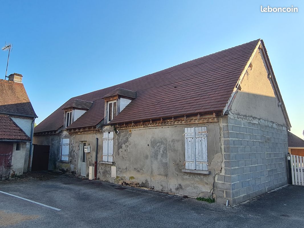 Maison 4 pièces 100 m² · à Trévol · 100 m² · 57 000 €