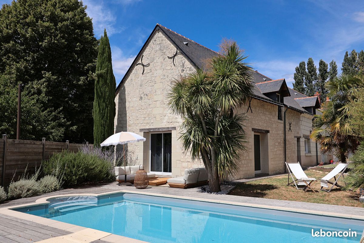 Maison 5 pièces 198 m² · à Brain-sur-Allonnes · 198 m² · 393 750 €