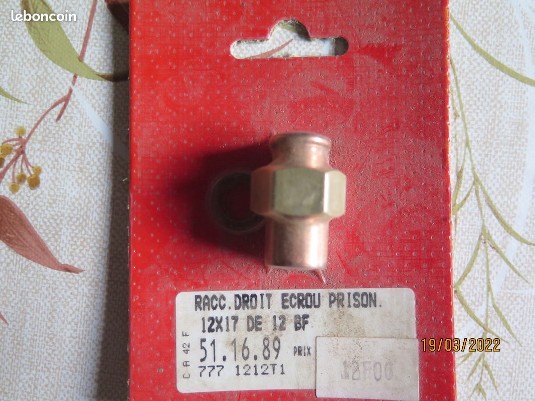 Raccord droit Ecrou prisonnier 12x17 Diam 12 (image 1)