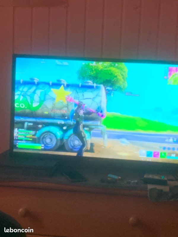 Ps4 en bonne état ah venir récupérer sur place (image 1)