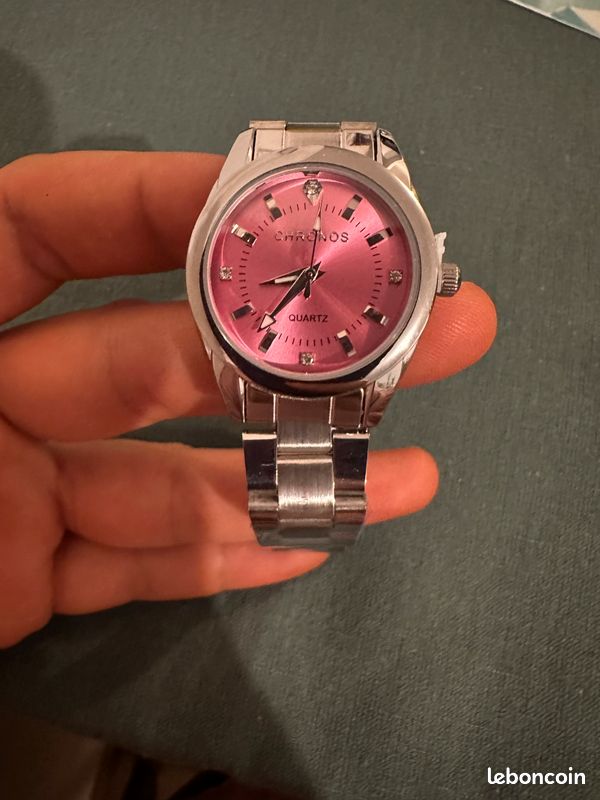 Montre femme neuve – cadran rose – bracelet acier argenté (image 5)