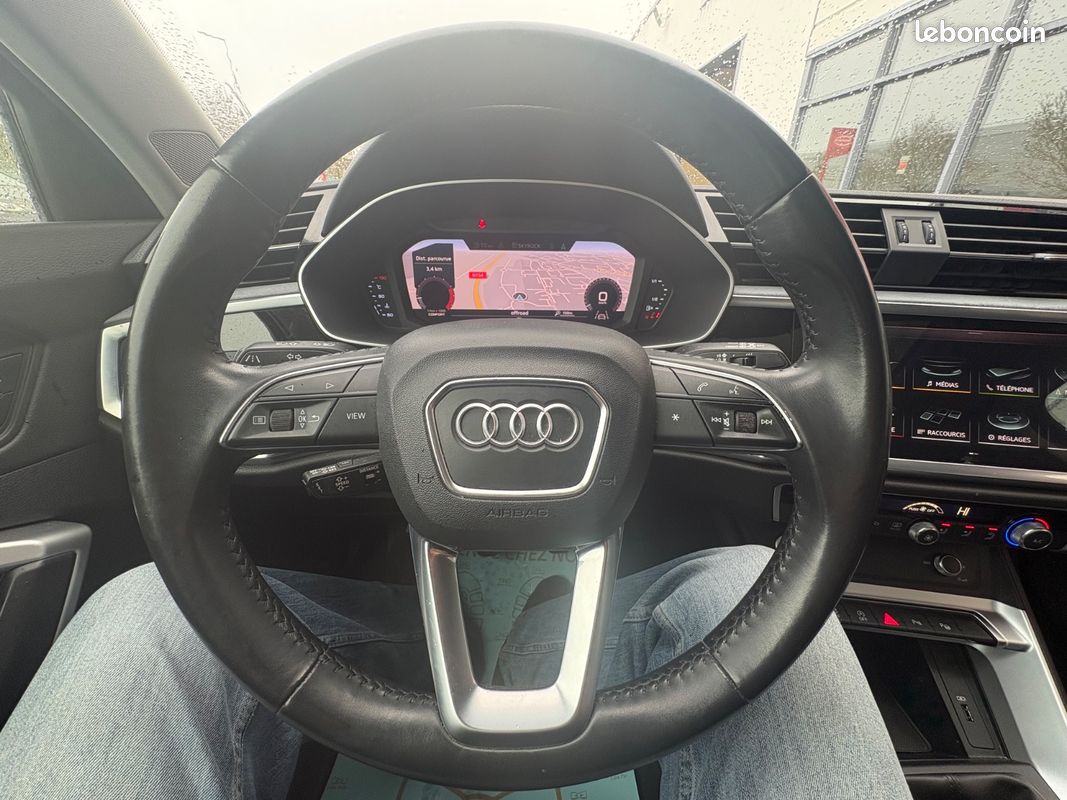 AUDI Q3 Q3 35 TFSI 150 ch Caméra 360 Toit Ouvrant Coffre Électrique (image 18)