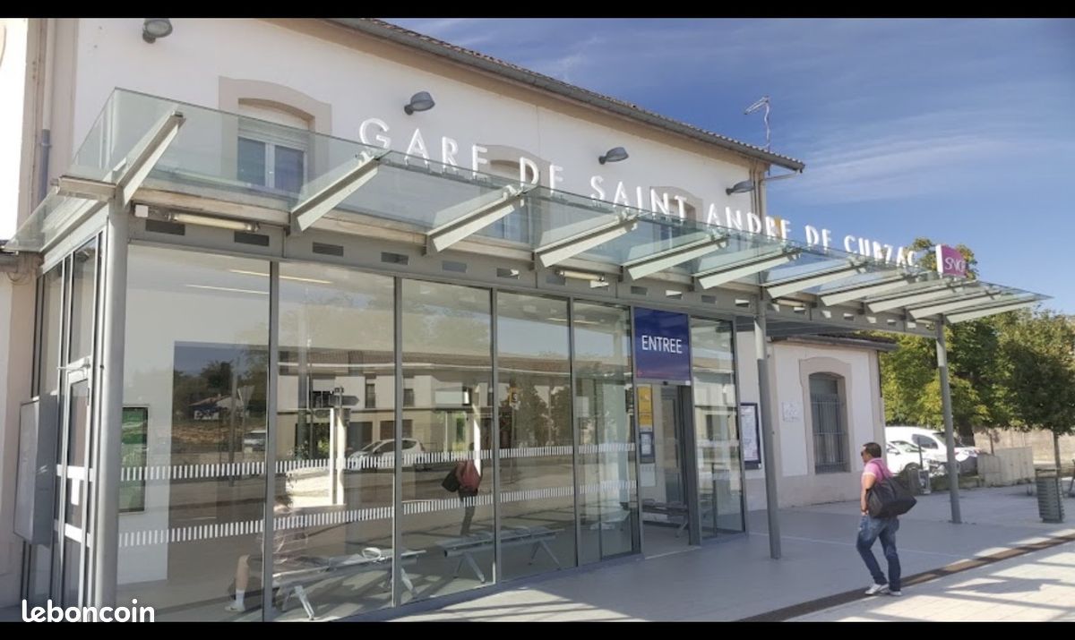 Terrain 350 m² · à Saint-André-de-Cubzac · 350 m² · 85 000 €