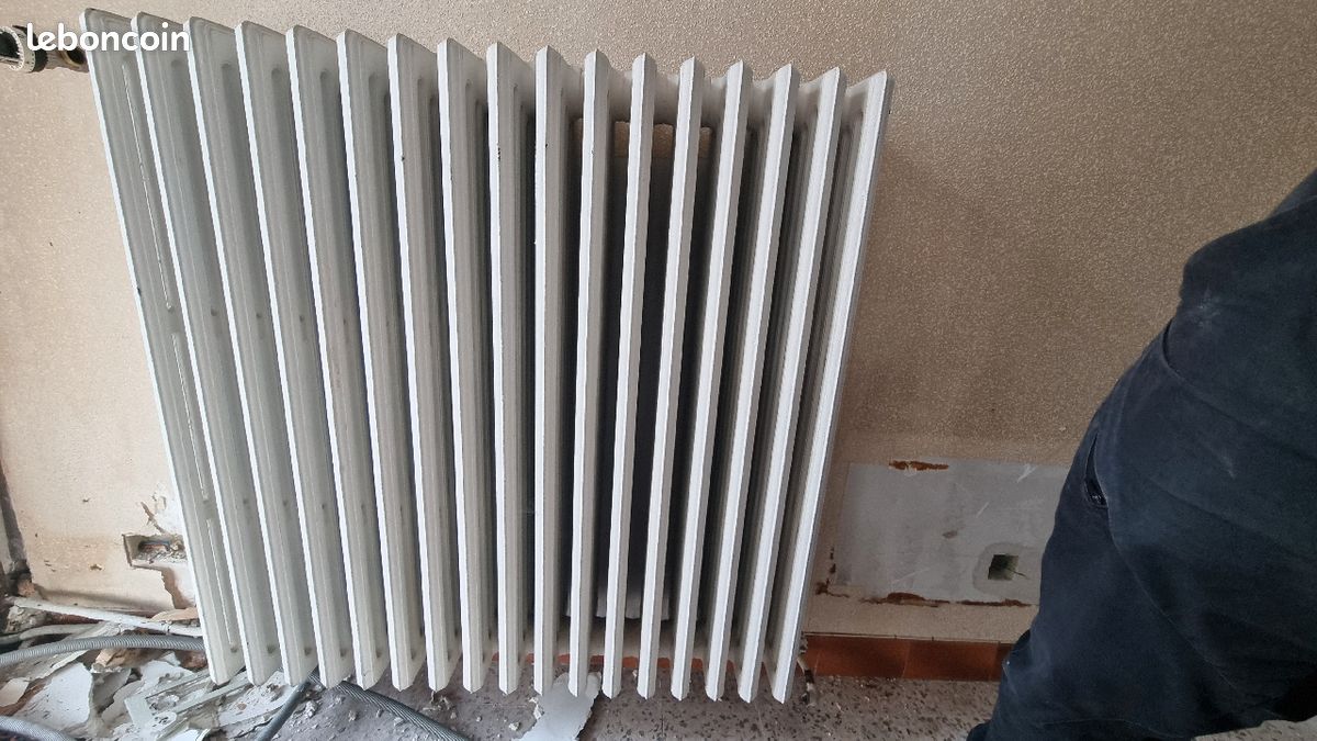 Radiateur fonte d'occasion - Annonces Bricolage leboncoin