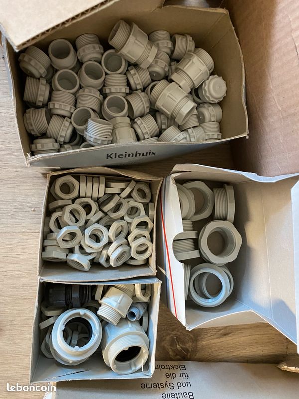 Gros Lot de Presse-Etoupes (image 9)