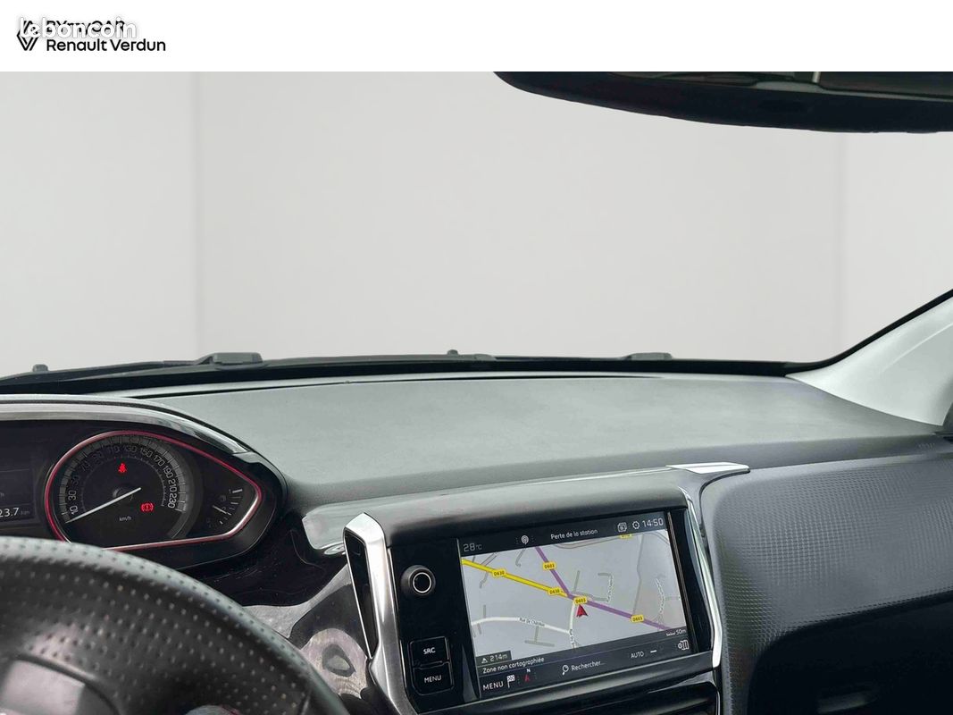 PEUGEOT 2008 BlueHDi 100 S&S BVM6 GT Line (image 9)