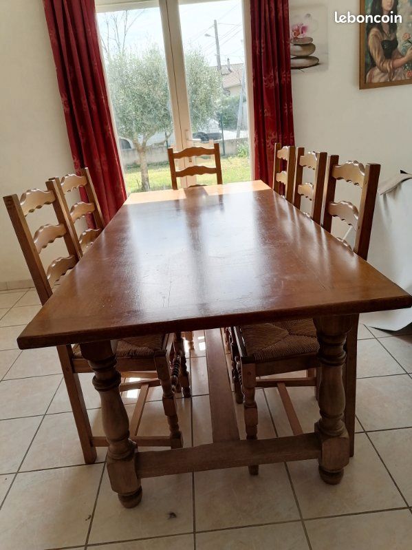 Chaises et tables (image 3)