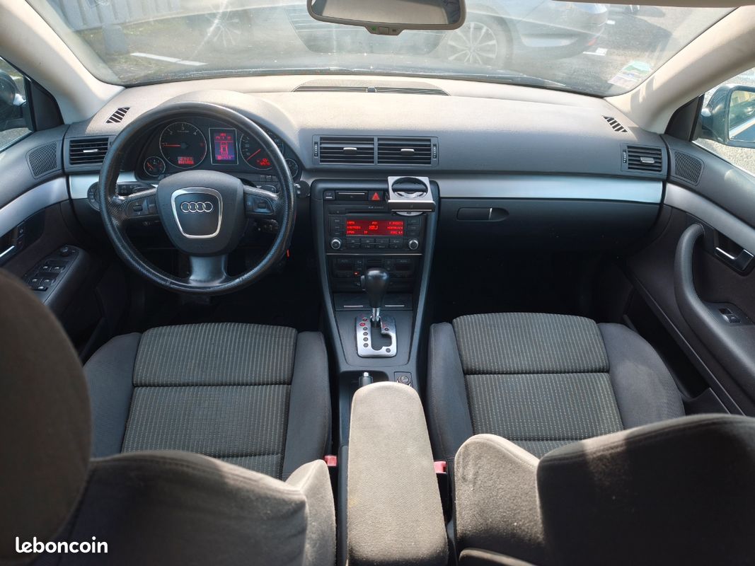 Audi A4 (image 5)