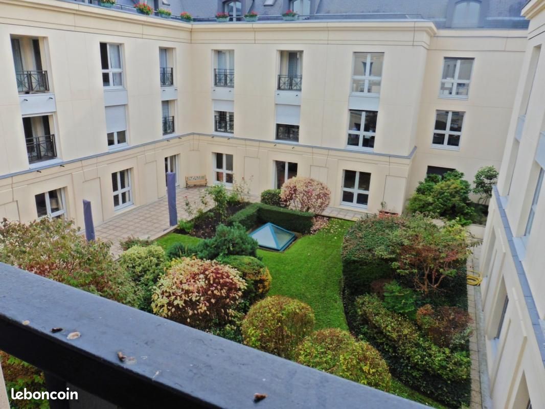 Appartement 1 pièce 40 m² · à Versailles · 40 m² · 1 675 €/mois