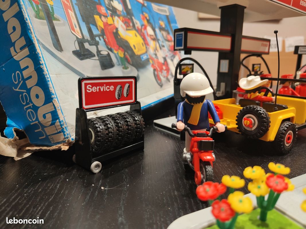 Set Playmobil Vintage Station-service Esso 1985 - Employés, Outils, Occasion Bon état