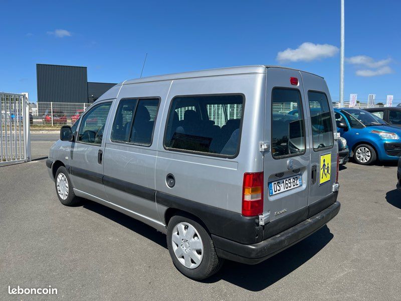 Scudo 9 places jtd 161 000 kms (image 3)