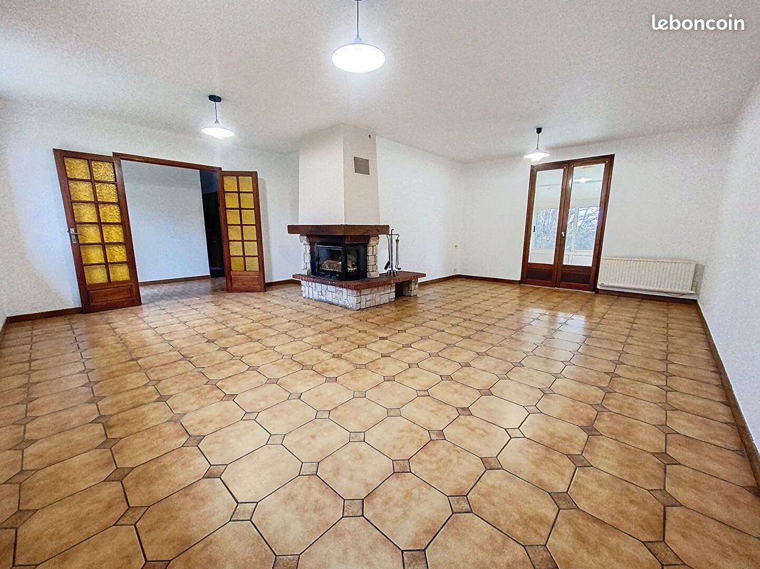 Maison 4 pièces 140 m² - Voutezac 19130 (image 2)