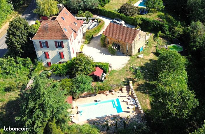 Maison 14 pièces 340 m²