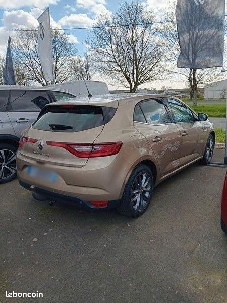 Renault MEGANE IV INTENS (image 3)