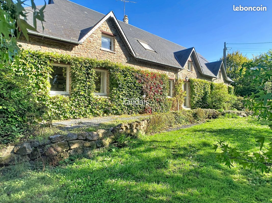 Maison 8 pièces 240 m² · à Cerisy-la-Salle · 240 m² · 266 000 €