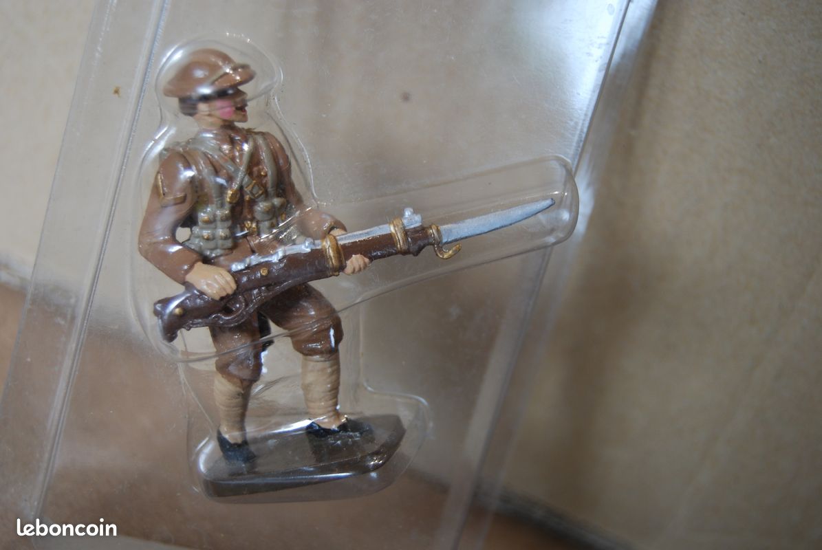 Lot De 12 Soldats Plomb WW1 - Cavalerie - CBG Mignot Ou Similaire - 14-18