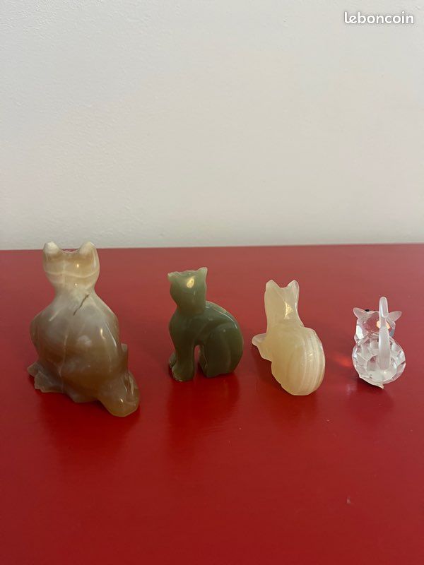 Lot figurines chats en pierre et verre (image 2)
