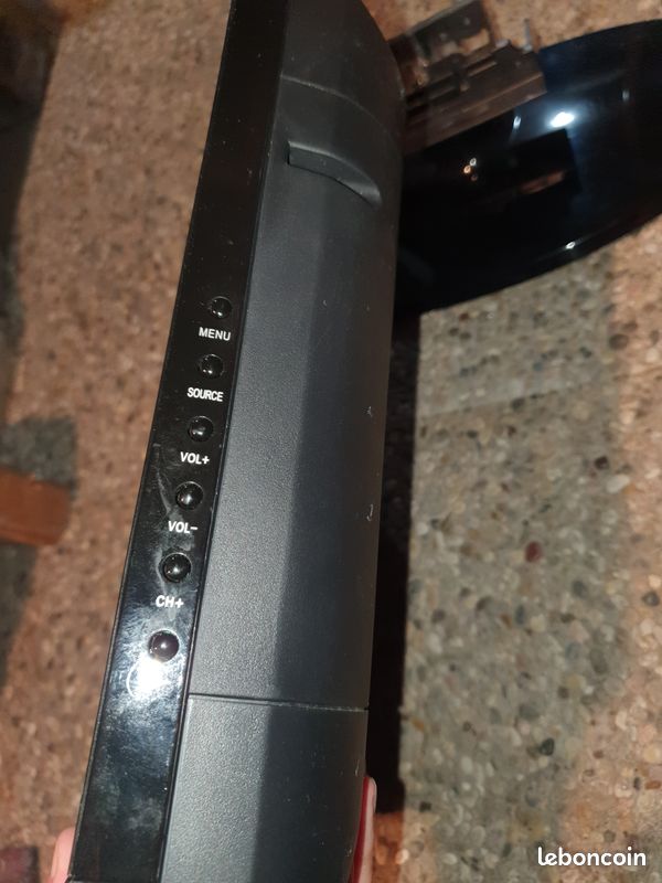 Petite TV LCD 14 pouve avec TNT (image 4)