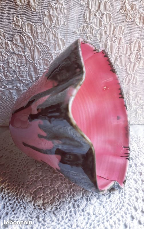 Vintage cache pot Vallauris style boudoir 50's faïence vernissé rose fushia & noir (image 7)