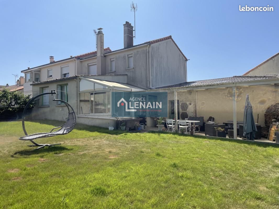 Maison 8 pièces 130 m² · à Treize-Vents · 130 m² · 184 625 €