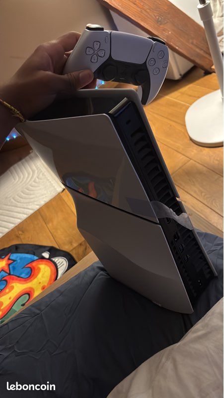 PLAYSTATION 5 slim neuve (image 6)