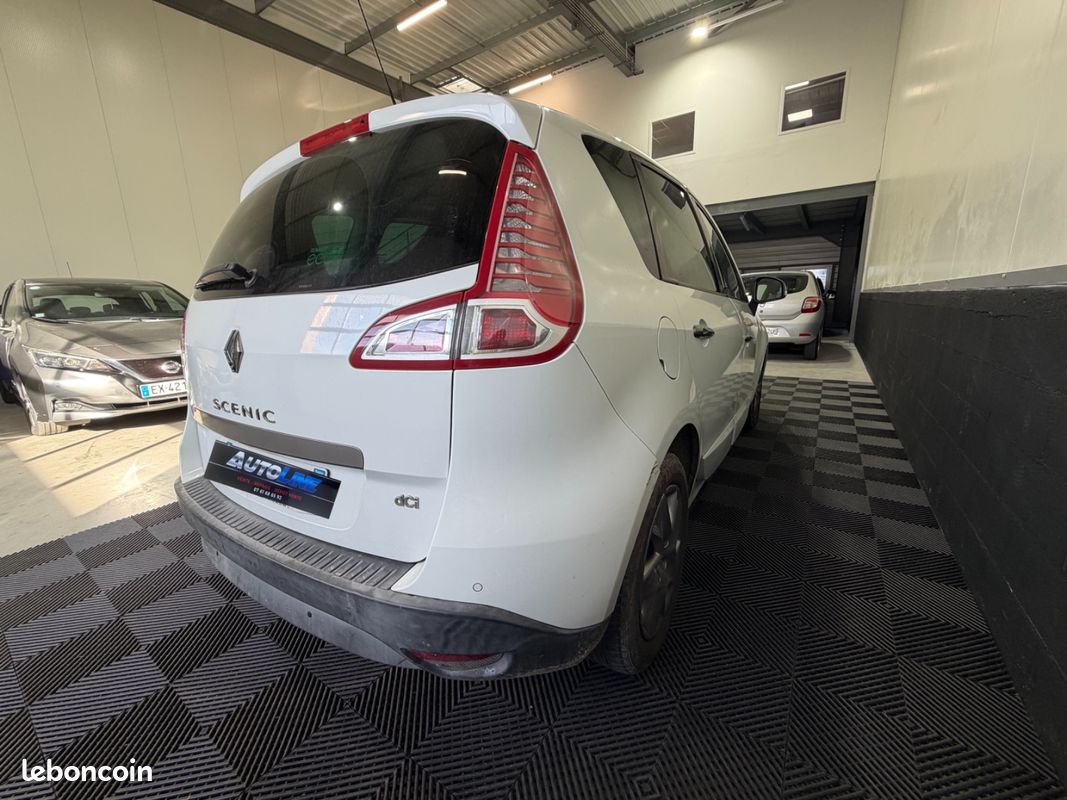 RENAULT SCENIC III dCi 130 FAP Energy eco2 Expression (image 7)