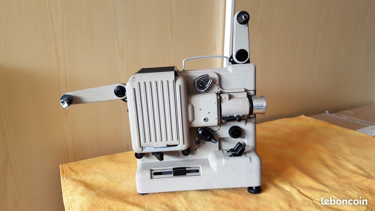 Projecteur P8 (image 1)