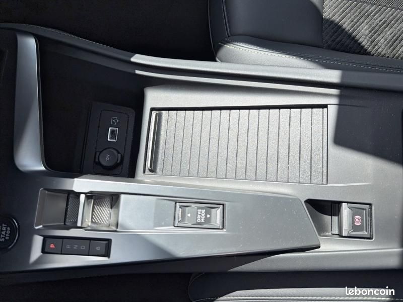 Peugeot 308 PHEV 225ch GT Pack e-EAT8 (image 19)
