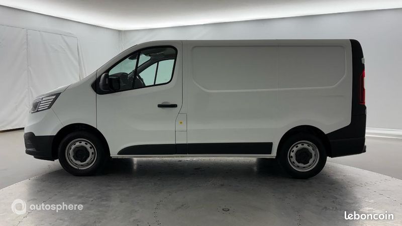 Renault Trafic Véhicule utilitaire ou Société L1H1 3T 2.0 Blue dCi 130ch Confort E6E (image 8)