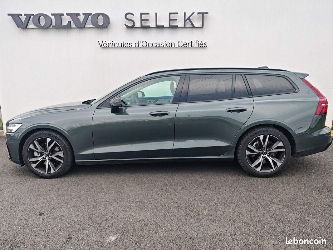 VOLVO V60 B4 197 ch DCT7 Plus Style Dark (image 4)