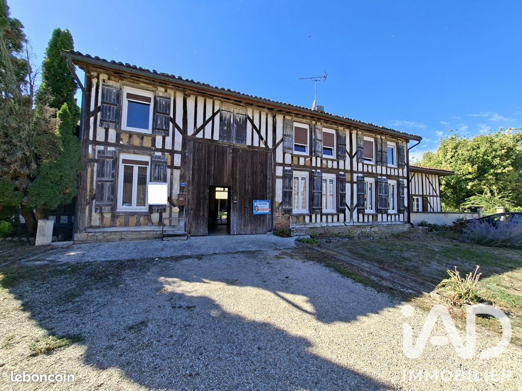 Maison 5 pièces 144 m² · à Rives Dervoises · 144 m² · 125 500 €