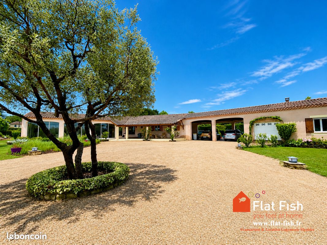 Maison 7 pièces 273 m² · à Mazan · 273 m² · 790 000 €