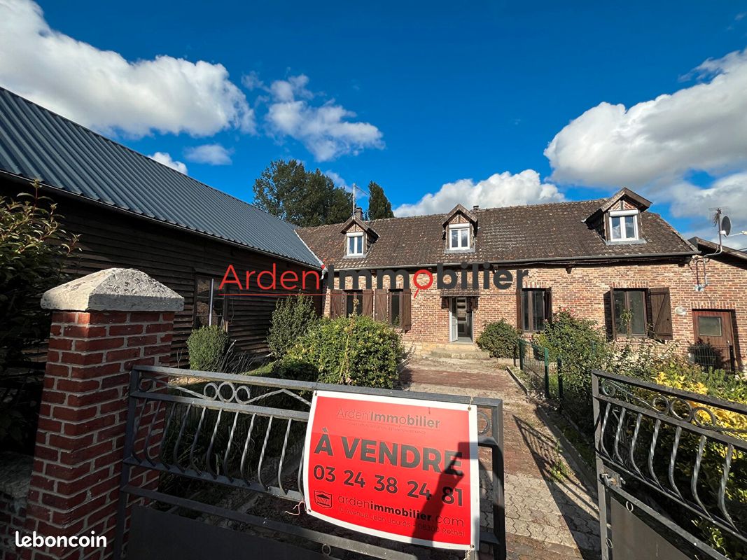 Maison 5 pièces 107 m² · à Renneville · 107 m² · 97 000 €