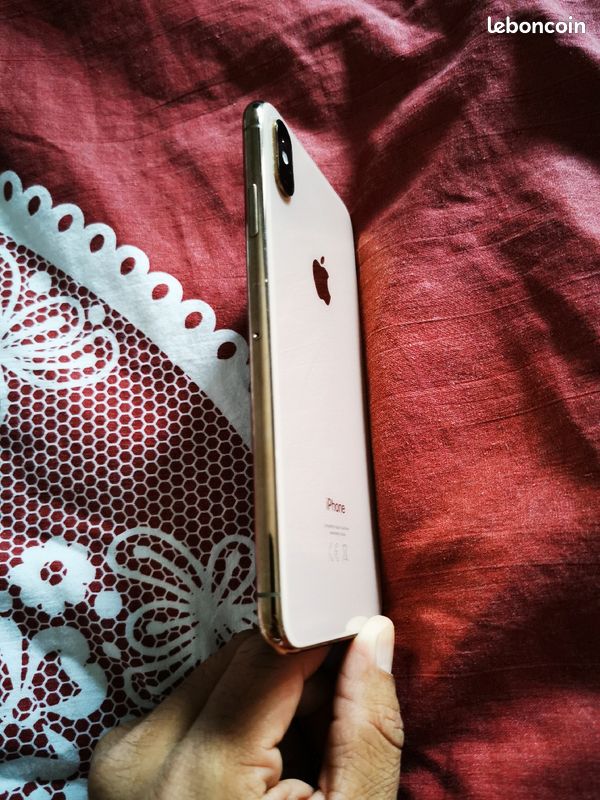 Iphone xs max Gold (image 2)