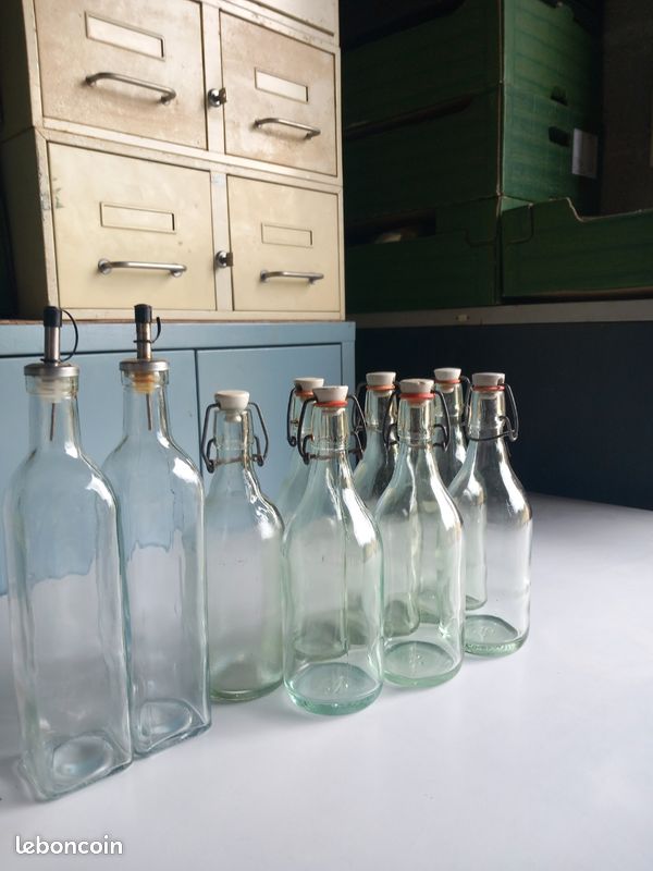 Bouteilles anciennes (image 1)