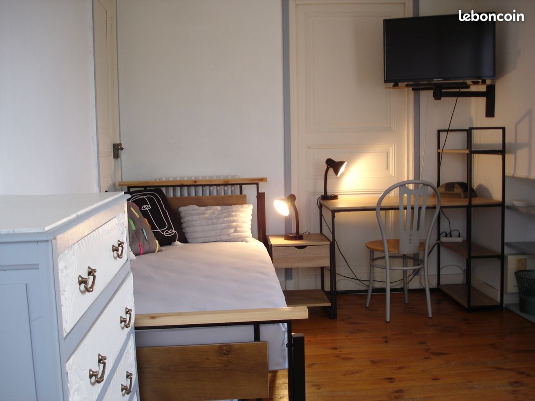 Appartement 1 pièce 25 m² · à Annonay · 25 m² · 280 €