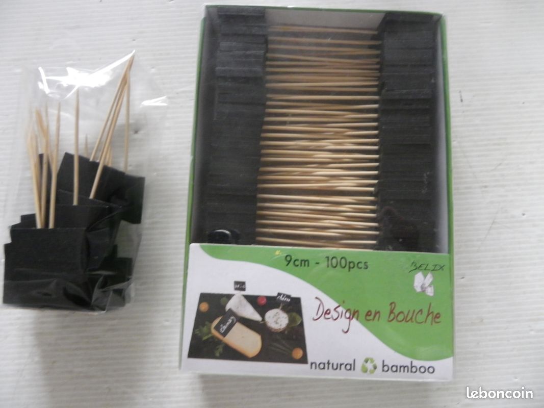 Boîte de 100 piques en bambou avec petit tableau ardoise + reste de boite (image 1)
