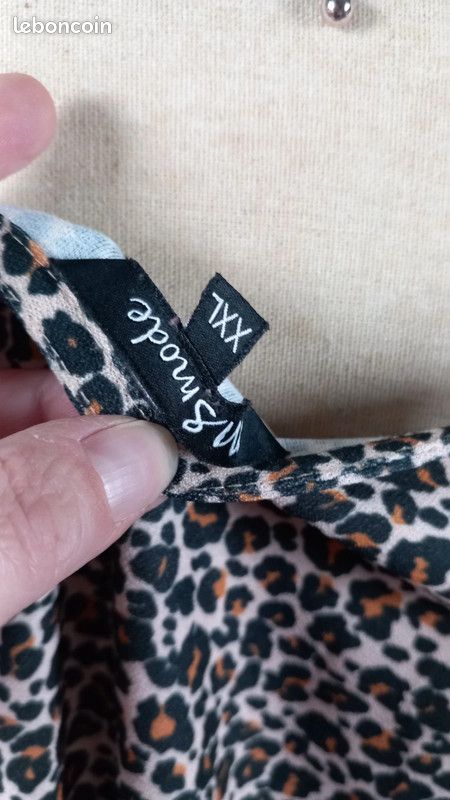 Blouse originale panthère épaule dénudée marque Ms Mode taille XXL