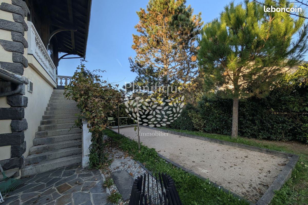 Villa 10 pièces 469 m² (image 17)