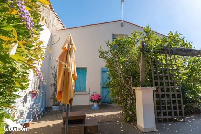Maison 10 pièces 212 m²