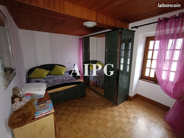 https://img.leboncoin.fr/api/v1/lbcpb1/images/53/35/63/5335630aacab82dfea4233a61bf5e5c805d3a1ce.jpg?rule=ad-image
