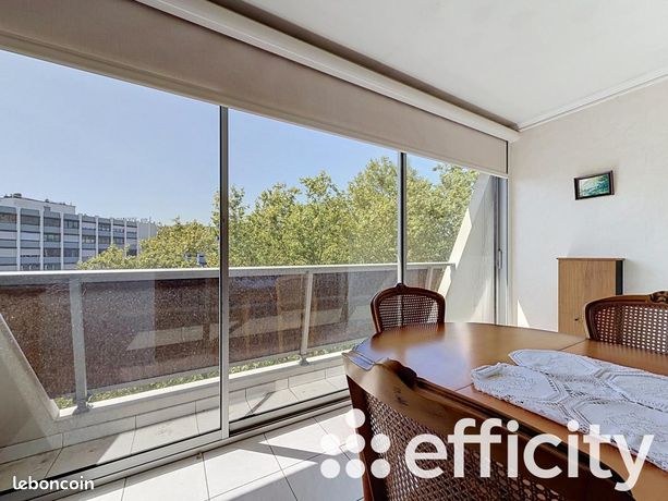 Appartement 3 pièces 82 m² — 1