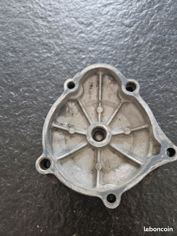 Carter moteur gsxr 1000 k1 k2 (image 2)