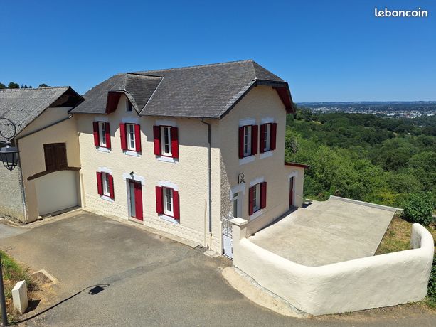 Maison de 165 m² avec 200m² de dépendances à Saint-Faust