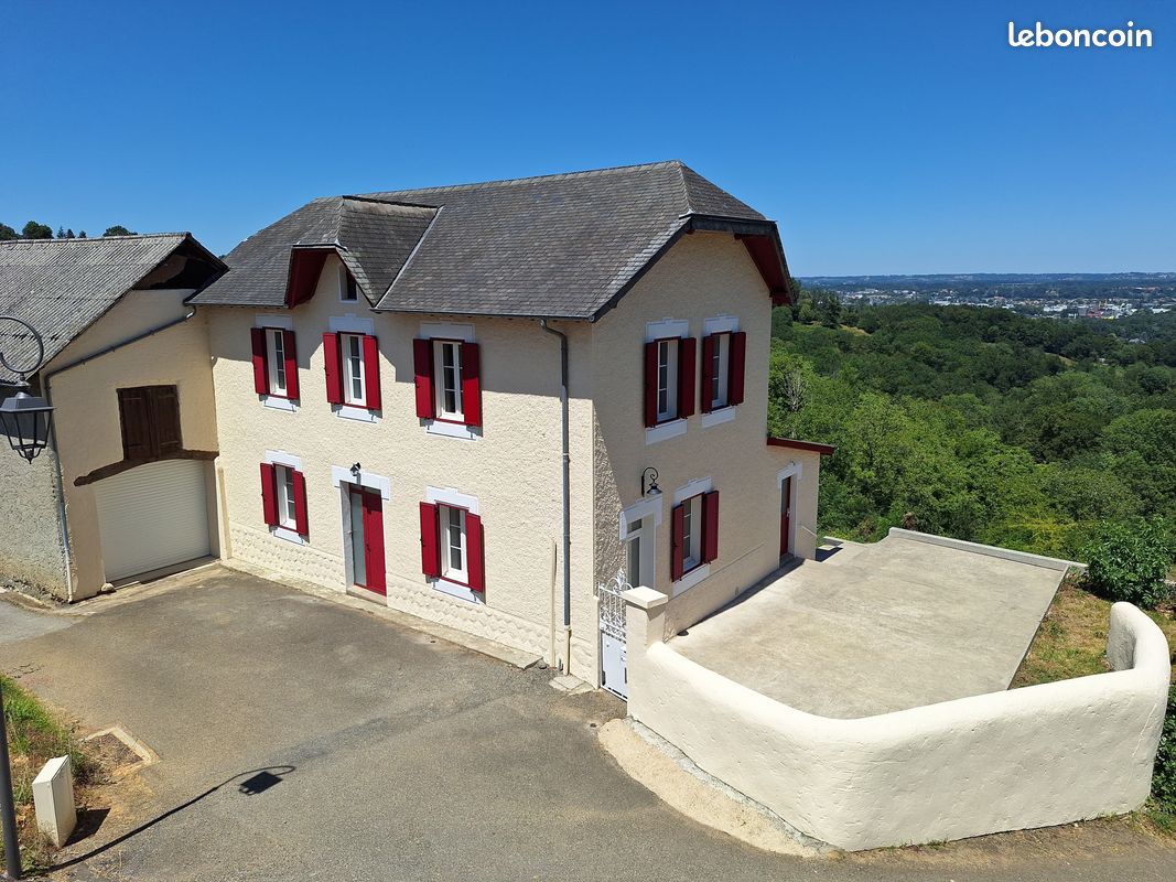 Maison 7 pièces 165 m² · à Saint-Faust · 165 m² · 450 000 €